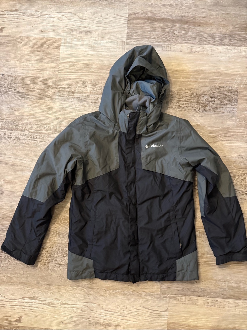 Boys Columbia Interchange Winter Jacket Size Medium (10/12)